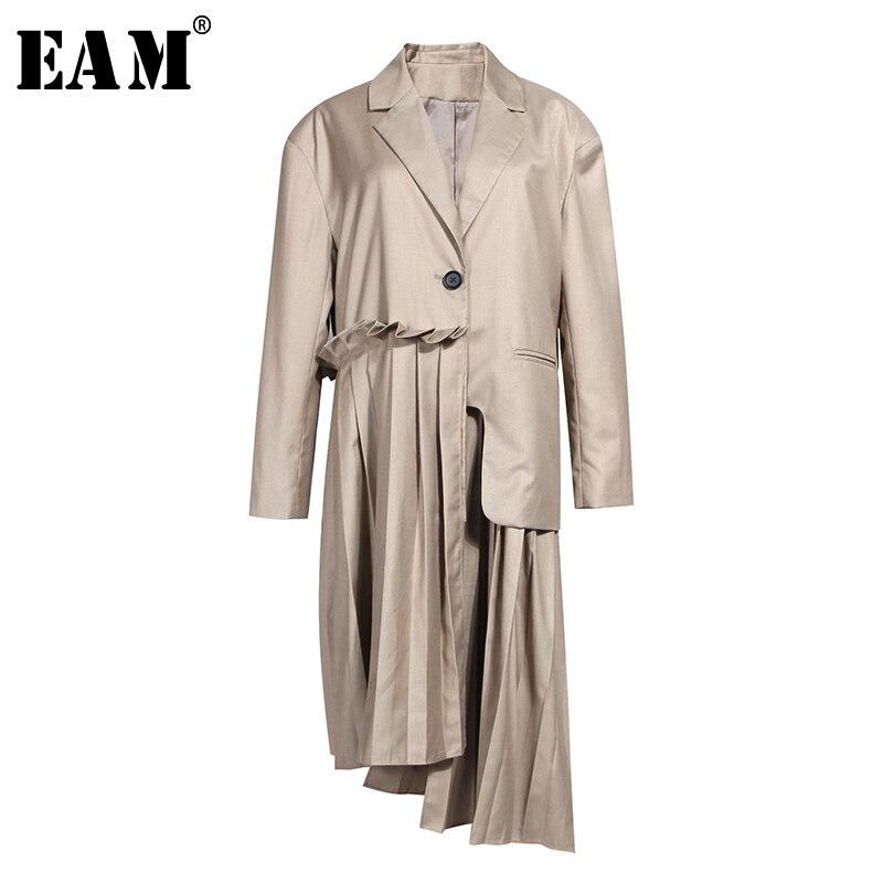 [EAM] Women Spliced Pleated Asymmetric Trench New Lapel Long Sleeve Loose Fit Windbreaker Fashion Tide Spring Autumn 2020 1A880