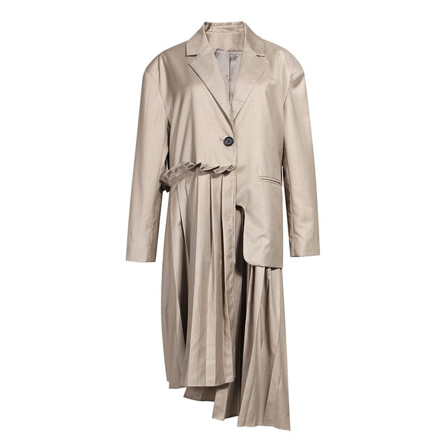 [EAM] Women Spliced Pleated Asymmetric Trench New Lapel Long Sleeve Loose Fit Windbreaker Fashion Tide Spring Autumn 2020 1A880